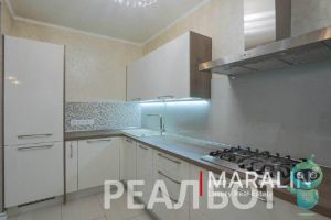 Продам квартиру 3-х комнатную с общей площадью 120м2, 5/6 эт., на улице Шаумяна, Ленинский район, г. Ростов-на-Дону, Ростовская обл., Россия, агентство Реал недвижимость