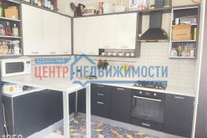 Продам квартиру 2-х комнатную с общей площадью 58.8м2, 2/3 эт., на улице Анджиевского, г. Темрюк, Краснодарский край, Россия, агентство Центр-Недвижимости