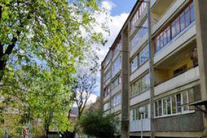 Продам квартиру 2-х комнатную с общей площадью 48.3м2, 4/5 эт., на улице Велинградская ул, г. Кисловодск, Ставропольский край, Россия, агентство Интернет-партнер