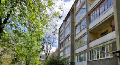 Продам квартиру 2-х комнатную с общей площадью 48.3м2, 4/5 эт., на улице Велинградская ул, г. Кисловодск, Ставропольский край, Россия, агентство Интернет-партнер. Фотография №1