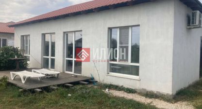 Продам дом 3-х комнатный с общей площадью 100м2, на улице Красноярская, г. Осипенко, Крым авт. респ., Россия, агентство Илион. Фотография №1