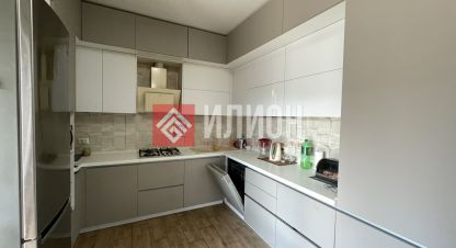 Продам дом 3-х комнатный с общей площадью 100м2, г. Ст металлист, Крым авт. респ., Россия, агентство Илион. Фотография №1