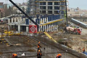 Продам квартиру 1 комнатную с общей площадью 24.5м2, 7/9 эт., на улице Морская, г. Саки , Крым авт. респ., Россия, агентство Илион
