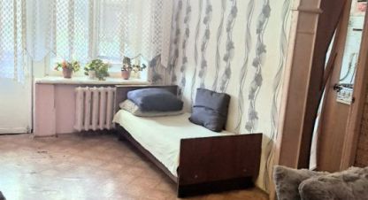 Продам квартиру 2-х комнатную с общей площадью 41.9м2, 5/5 эт., на улице Победы, г. Щёкино, Тульская обл., Россия, агентство ГорОбмен. Фотография №1
