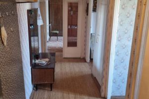 Продам квартиру 3-х комнатную с общей площадью 53.6м2, 8/9 эт., на улице Московская, г. Люберцы, Московская обл., Россия, агентство JCat