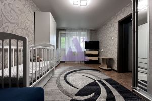Продам квартиру 1 комнатную с общей площадью 39.1м2, 4/6 эт., на улице Телефонная, Железнодорожный район, г. Барнаул, Алтайский край, Россия, агентство АН Династия 24