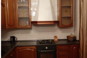 Продам квартиру 2-х комнатную с общей площадью 74м2, 2/4 эт., на улице Япеева, Вахитовский район, г. Казань, Татарстан респ., Россия, агентство Арслан