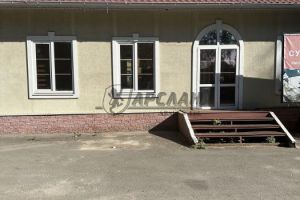 Продам торговое помещение с общей площадью 57м2, на улице Лазурная, г. Кп золотые ключи, Татарстан респ., Россия, агентство Арслан