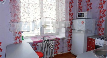 Сдам квартиру 2-х комнатную с общей площадью 60м2, 3/5 эт., на улице Гагарина ул, Ленинский район район, г. Челябинск, Челябинская обл., Россия, агентство 74 метра. Фотография №1