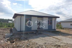 Продам дом 4-х комнатный с общей площадью 110.8м2, на улице Осенняя, г. Днт чистые ключи, Свердловская обл., Россия, агентство Артис Про