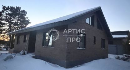 Продам дом 4-х комнатный с общей площадью 161.1м2, на улице Уютная, г. Бобровский, Свердловская обл., Россия, агентство Артис Про. Фотография №1