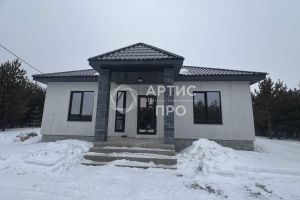 Продам дом 4-х комнатный с общей площадью 100м2, на улице Пушкина, г. Бобровский, Свердловская обл., Россия, агентство Артис Про