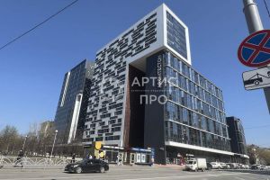 Продам квартиру 2-х комнатную с общей площадью 43м2, 7/17 эт., на улице Декабристов, г. Екатеринбург, Свердловская обл., Россия, агентство Артис Про