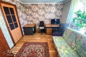 Продам квартиру 2-х комнатную с общей площадью 49.6м2, 5/5 эт., на улице Прудская ул, г. Новоалтайск, Алтайский край, Россия, агентство Миэль офис в Барануле