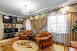 Продам дом 3-х комнатный с общей площадью 64м2, Октябрьский район, г. Барнаул, Алтайский край, Россия, агентство Миэль офис в Барануле