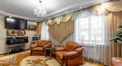 Продам дом 3-х комнатный с общей площадью 64м2, Октябрьский район, г. Барнаул, Алтайский край, Россия, агентство Миэль офис в Барануле. Фотография №1