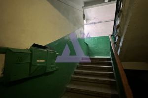 Продам квартиру 3-х комнатную с общей площадью 79.8м2, 1/4 эт., на улице Ленина пр-кт, Октябрьский район, г. Барнаул, Алтайский край, Россия, агентство АН Династия 24