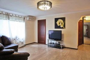 Продам квартиру 2-х комнатную с общей площадью 50м2, 6/9 эт., на улице Леси Украинки, Печерский район, г. Киев, Киев, Украина, агентство Левый Берег