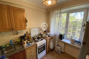 Продам квартиру 2-х комнатную с общей площадью 42.1м2, 5/5 эт., на улице Гражданский, г. Санкт-Петербург, Санкт-Петербург, Россия, агентство Ваш Вариант