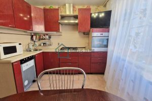 Продам квартиру 3-х комнатную с общей площадью 66.5м2, 3/5 эт., на улице Ленинградский пр-кт, г. Ярославль, Ярославская обл., Россия, агентство Fortis Team
