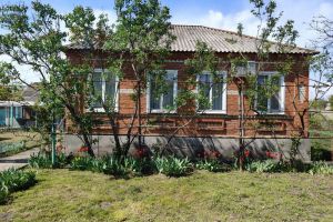 Продам дом 4-х комнатный с общей площадью 57.8м2, на улице Шевченко ул, г. Черноморский, Краснодарский край, Россия, агентство Мореон Инвест