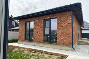 Продам дом 3-х комнатный с общей площадью 90м2, на улице Набережная ул, г. Старобжегокай аул, Адыгея респ., Россия, агентство Мореон Инвест