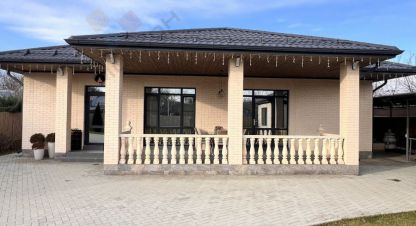 Продам дом 4-х комнатный с общей площадью 149.8м2, на улице Украинская, г. Северская ст-ца, Краснодарский край, Россия, агентство Мореон Инвест. Фотография №1