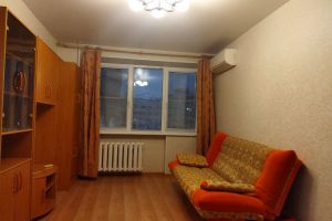Продам квартиру 1 комнатную с общей площадью 32.4м2, 6/9 эт., на улице Им  в и  ленина ул, Центральный район, г. Волгоград, Волгоградская обл., Россия, агентство Агентство недвижимости "Партнёр"