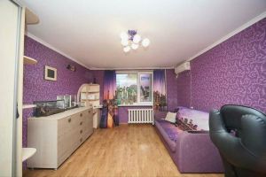 Продам квартиру 2-х комнатную с общей площадью 53.6м2, 1/5 эт., на улице Хрусталева, г. Севастополь, Крым авт. респ., Россия, агентство InVita Realty
