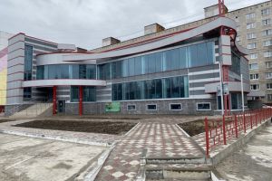 Сдам торговое помещение с общей площадью 837.3м2, на улице Омская, г. Нижневартовск, Ханты-Мансийский авт. окр., Россия, агентство Интернет-партнер