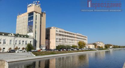 Сдам офисное помещение с общей площадью 150м2, на улице Набережная 1 Мая, г. Астрахань, Астраханская обл., Россия, агентство Первоздание. Фотография №1