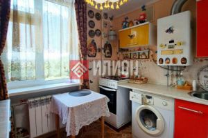 Продам квартиру 2-х комнатную с общей площадью 45м2, 4/5 эт., на улице Строительная, г. Балаклава, Крым авт. респ., Россия, агентство Илион
