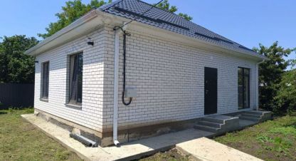 Продам дом 3-х комнатный с общей площадью 80м2, на улице Октябрьская ул, г. Старомышастовская ст-ца, Краснодарский край, Россия, агентство Мореон Инвест. Фотография №1