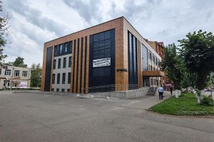 Сдам офисное помещение с общей площадью 580м2, на улице Красноармейское шоссе, г. Вязьма, Смоленская обл., Россия, агентство Сервис по недвижимости ИМЛС