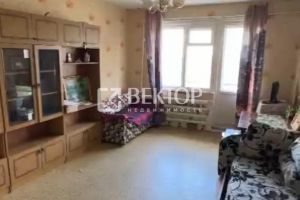 Продам квартиру 1 комнатную с общей площадью 38.5м2, 9/9 эт., на улице Революционная, г. Приволжск, Ивановская обл., Россия, агентство Вектор