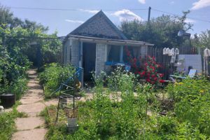 Продам коттедж/дачу 2-х комнатную с общей площадью 19.3м2, на улице Массив исполком, г. Волгоград, Волгоградская обл., Россия, агентство Живем Дома