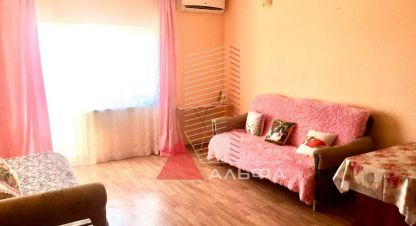 Продам квартиру 1 комнатную с общей площадью 34м2, 2/3 эт., на улице Первомайская, г. Южный  (п придорожный), Крым авт. респ., Россия, агентство Альфа Недвижимость. Фотография №1