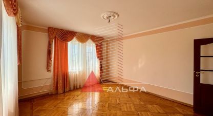 Купить дом 6-ти комнатную, 248 кв. м., Россия, г. Евпатория. Фотография №10