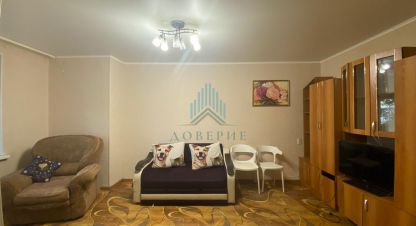 Продам квартиру 1 комнатную с общей площадью 27м2, 1/5 эт., на улице Прибрежная, г. Астрахань, Астраханская обл., Россия, агентство АН Доверие. Фотография №1