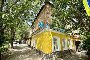 Продам квартиру 2-х комнатную с общей площадью 44м2, 2/2 эт., на улице Дарвина, г. Астрахань, Астраханская обл., Россия, агентство АН Доверие