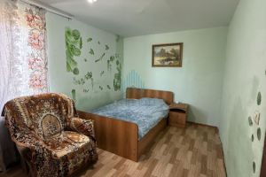 Продам квартиру 2-х комнатную с общей площадью 45.4м2, 1/1 эт., на улице Молодёжная, г. Никольское, Астраханская обл., Россия, агентство АН Доверие