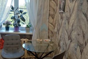Продам квартиру 2-х комнатную с общей площадью 43.9м2, 4/5 эт., на улице Вячеслава Мейера, г. Астрахань, Астраханская обл., Россия, агентство АН Доверие