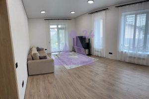 Продам дом с общей площадью 140м2, на улице Малахова, Ленинский район, г. Барнаул, Алтайский край, Россия, агентство АН Династия 24
