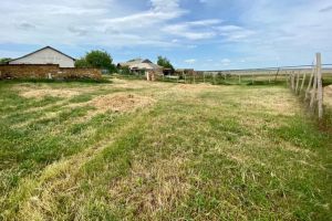 Продам земельный участок, на улице Молодежная, г. Куликовка, Крым авт. респ., Россия, агентство Центр продаж НОВОСТРОЙКИ