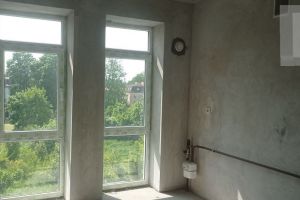 Продам квартиру 1 комнатную с общей площадью 33м2, 4/4 эт., на улице Парковая ул, Московский район, г. Калининград, Калининградская обл., Россия, агентство ООО "Базис-Недвижимость"