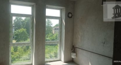 Продам квартиру 1 комнатную с общей площадью 33м2, 4/4 эт., на улице Парковая ул, Московский район, г. Калининград, Калининградская обл., Россия, агентство ООО Базис-Недвижимость. Фотография №1