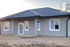 Продам дом 3-х комнатный с общей площадью 110м2, на улице Лунная ул, г. Солнечное, Калининградская обл., Россия, агентство ООО "Базис-Недвижимость"