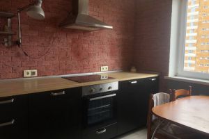 Продам квартиру 2-х комнатную с общей площадью 53м2, 10/17 эт., на улице Западный мкр, г. Рабочий посёлок октябрьский, Московская обл., Россия, агентство Интернет-партнер