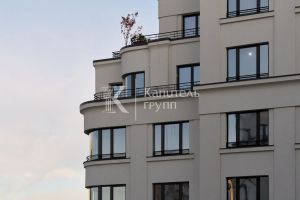 Продам квартиру 2-х комнатную с общей площадью 99.2м2, 2/9 эт., на улице Печерская, г. Екатеринбург, Свердловская обл., Россия, агентство Капитель групп