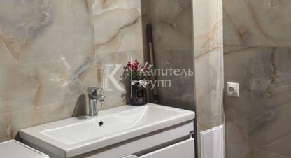 Продам квартиру 1 комнатную с общей площадью 41м2, 1/14 эт., на улице Александра пушкина, г. Патрушева, Тюменская обл., Россия, агентство Капитель групп. Фотография №1